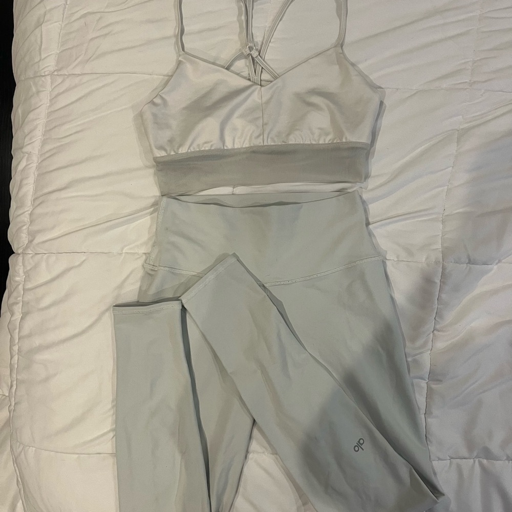 Alo Set